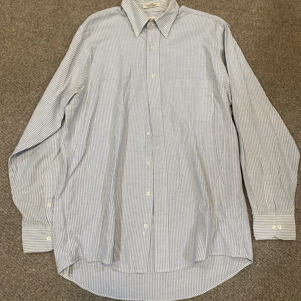 Van Heusen Striped Dress Shirt 16 1/2 34/35 - Picture 3 of 7